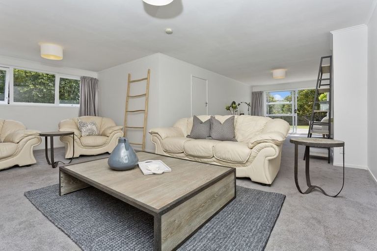 Photo of property in 28 Northumberland Avenue, Belmont, Auckland, 0622