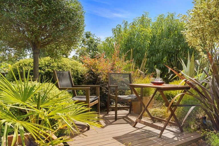 Photo of property in 381 Welcome Bay Road, Welcome Bay, Tauranga, 3112