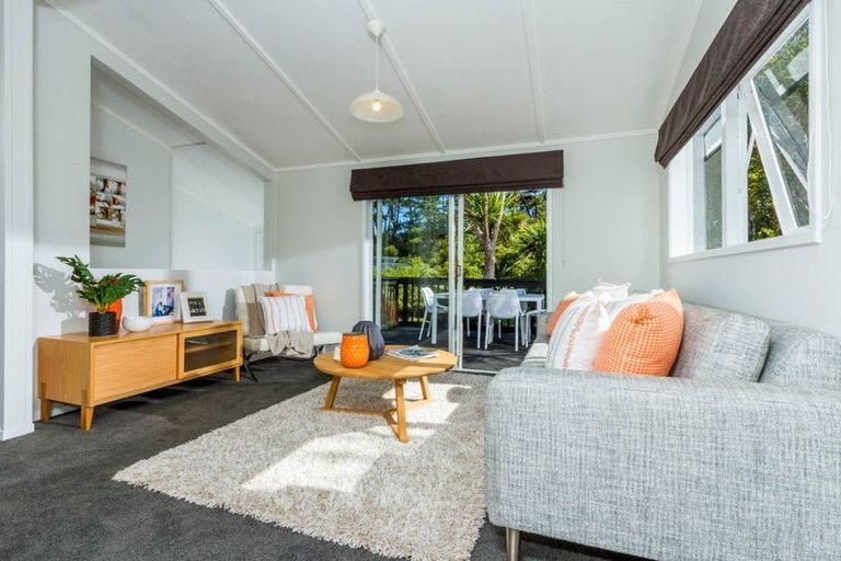 Photo of property in 60 Channel View Road, Campbells Bay, Auckland, 0630