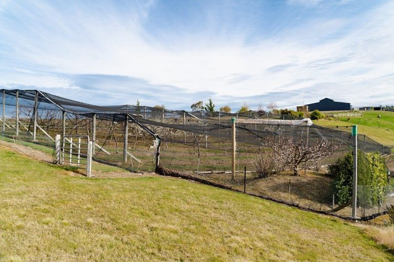 Photo of property in 27 Kayforce Road, Ocean View, Dunedin, 9035