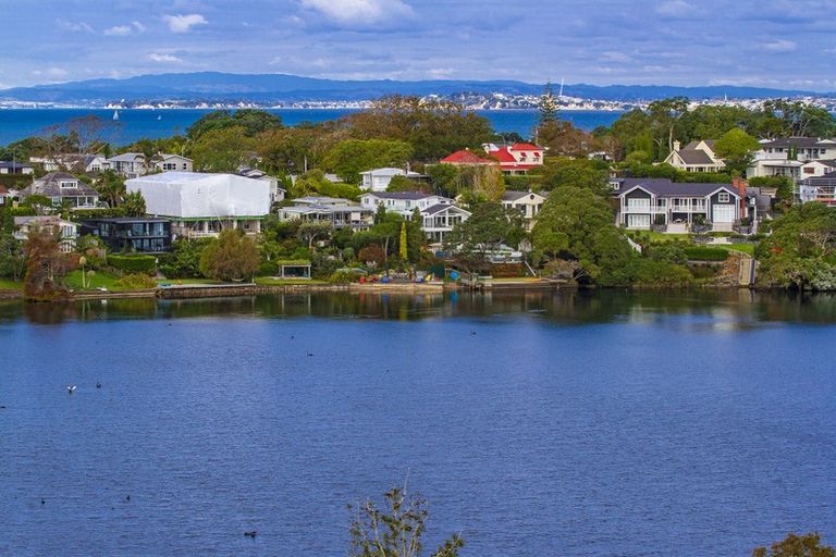 Photo of property in 4/90 Kitchener Road, Milford, Auckland, 0620