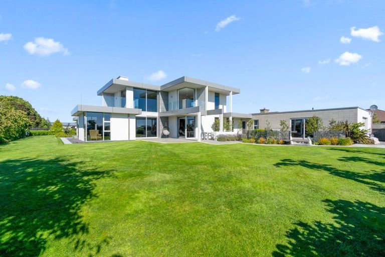 Photo of property in 32 Talboys Drive, Winton, 9720