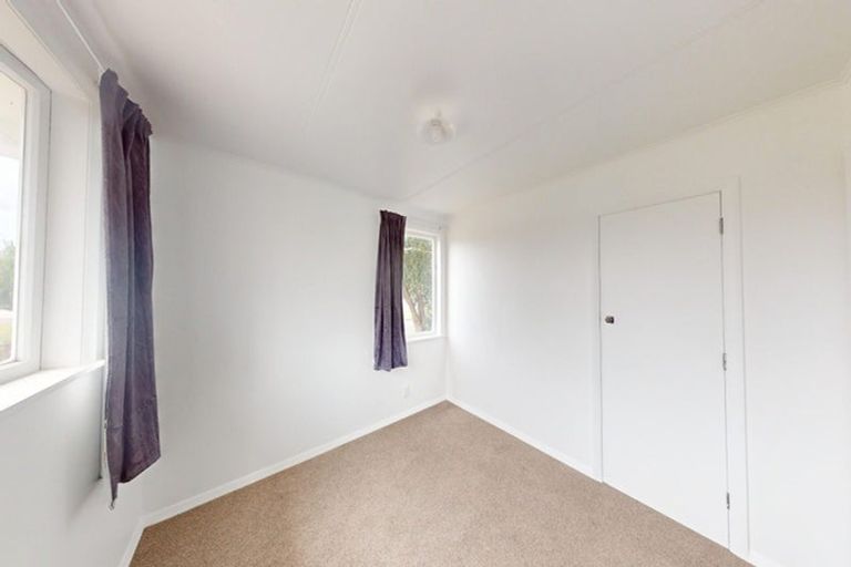 Photo of property in 10 Armstrong Place, Gonville, Whanganui, 4501