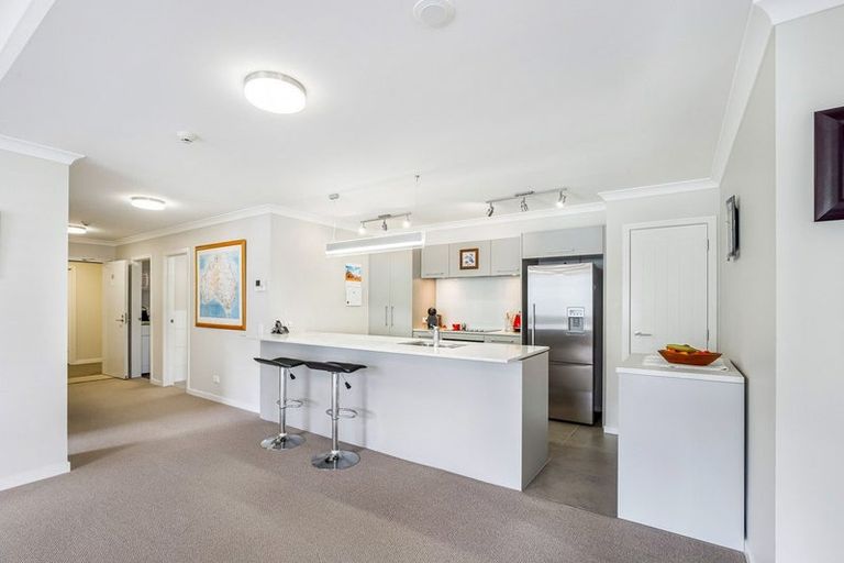 Photo of property in 72 Landmark Terrace, Orewa, 0931