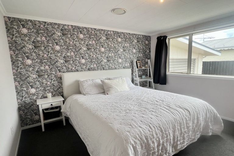 Photo of property in 74 O'byrne Street, Waikiwi, Invercargill, 9810