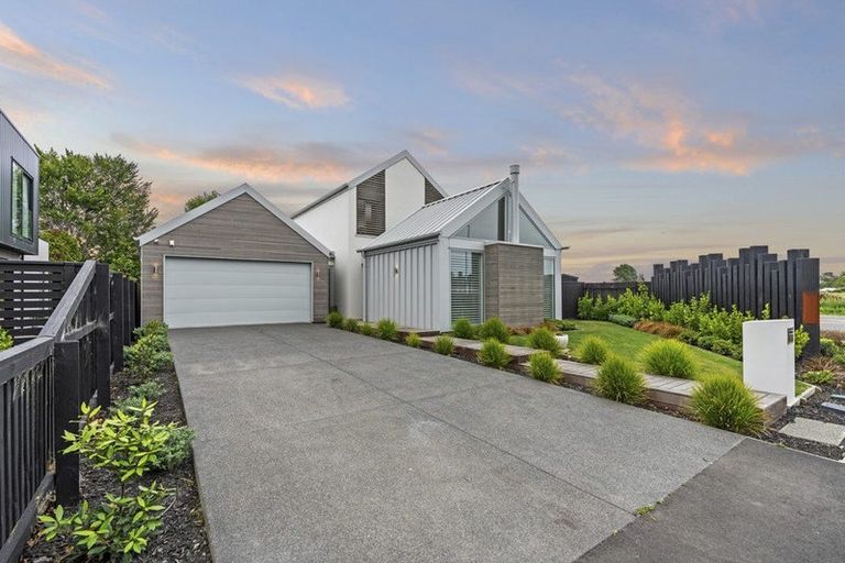 Photo of property in 69 Tulett Park Drive, Casebrook, Christchurch, 8051