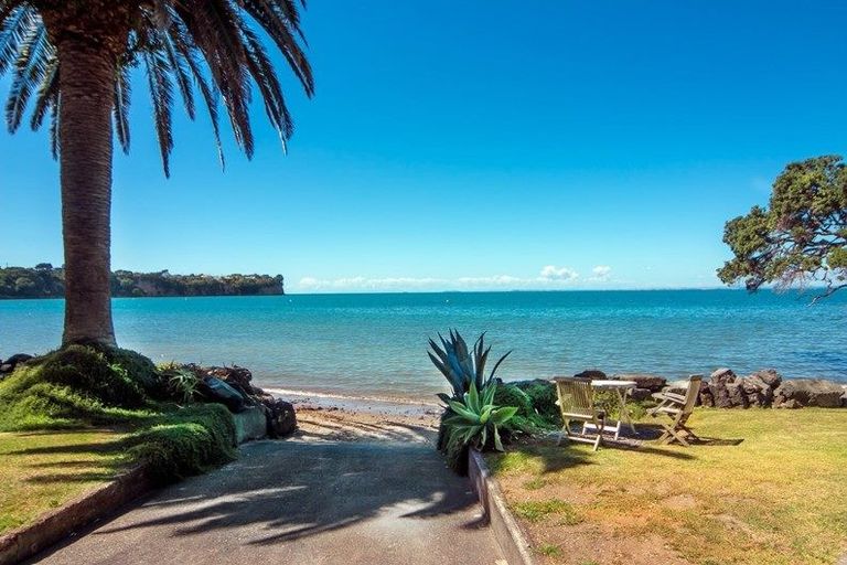 Photo of property in 6/4 Arkles Strand, Arkles Bay, Whangaparaoa, 0932