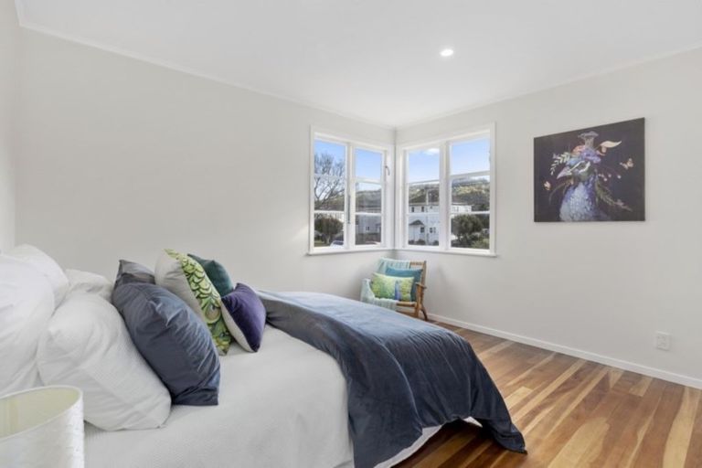 Photo of property in 68 Molesworth Street, Taita, Lower Hutt, 5011