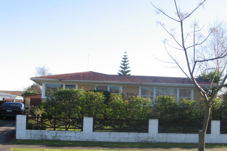 Photo of property in 19 Fuchsia Avenue, Pukete, Hamilton, 3200