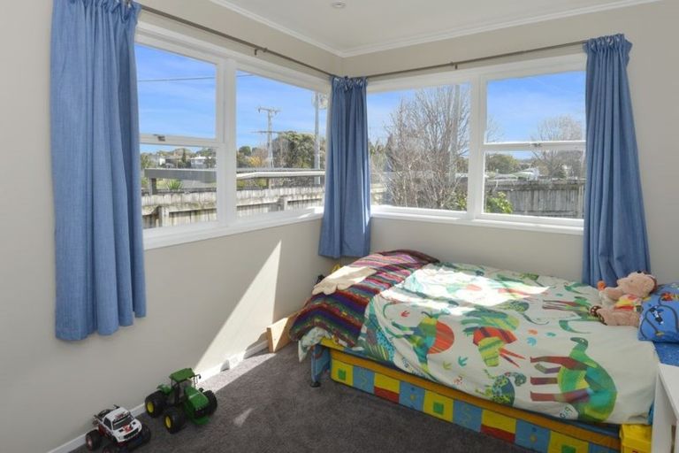 Photo of property in 2 Jeeves Place, Tikipunga, Whangarei, 0112