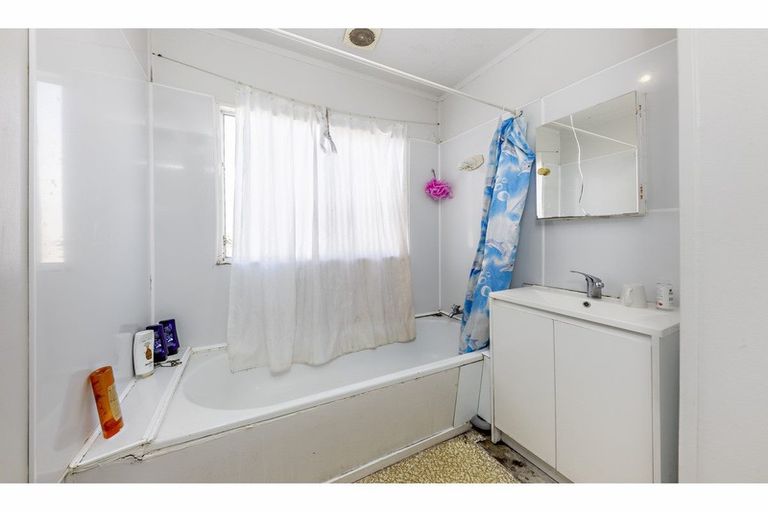 Photo of property in 2/30 Park Avenue, Papatoetoe, Auckland, 2025