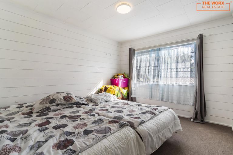 Photo of property in 2/11 Bluewater Place, Wattle Downs, Auckland, 2103