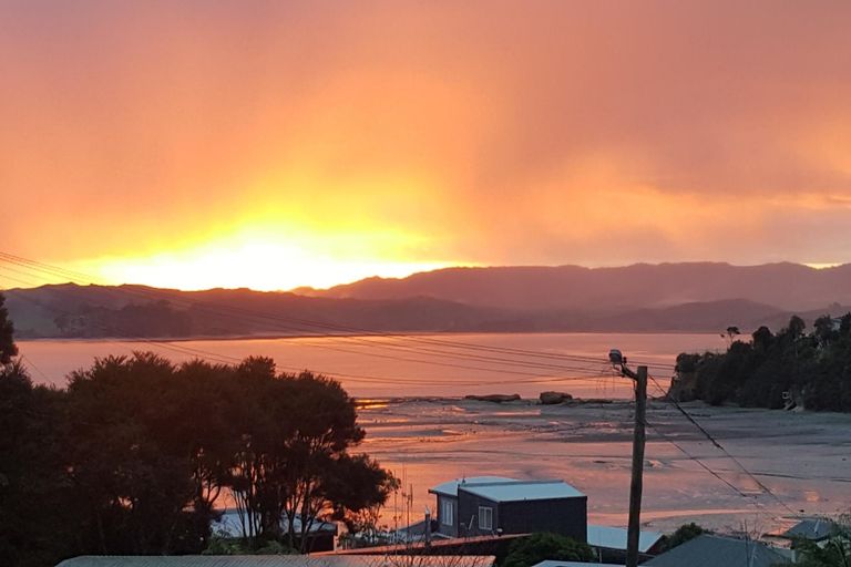 Photo of property in 5 Cambrae Road, Raglan, 3225