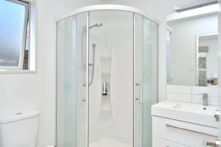 Photo of property in 1 Glenbarr Lane, Broomfield, Christchurch, 8042