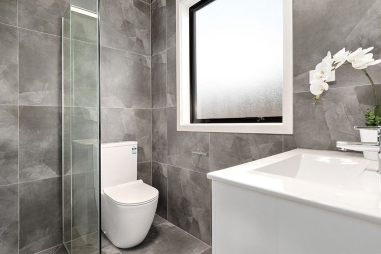 Photo of property in 16 Makura Drive, Papamoa Beach, Papamoa, 3118