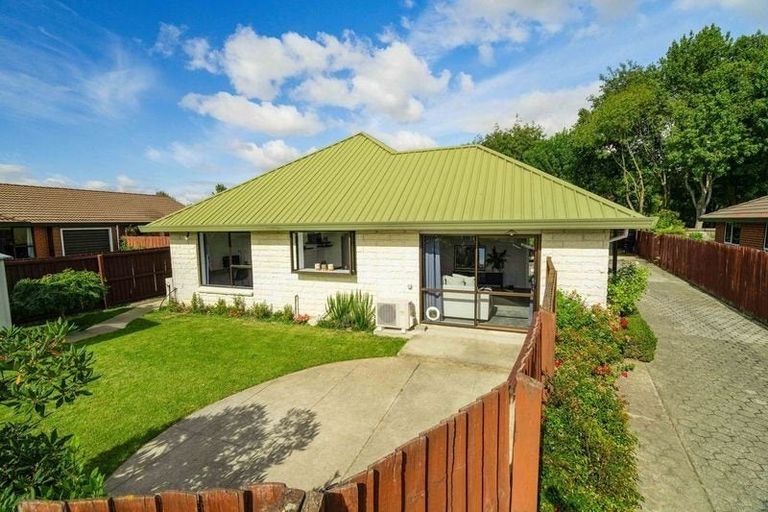 Photo of property in 1/43 Tivoli Place, Bishopdale, Christchurch, 8053
