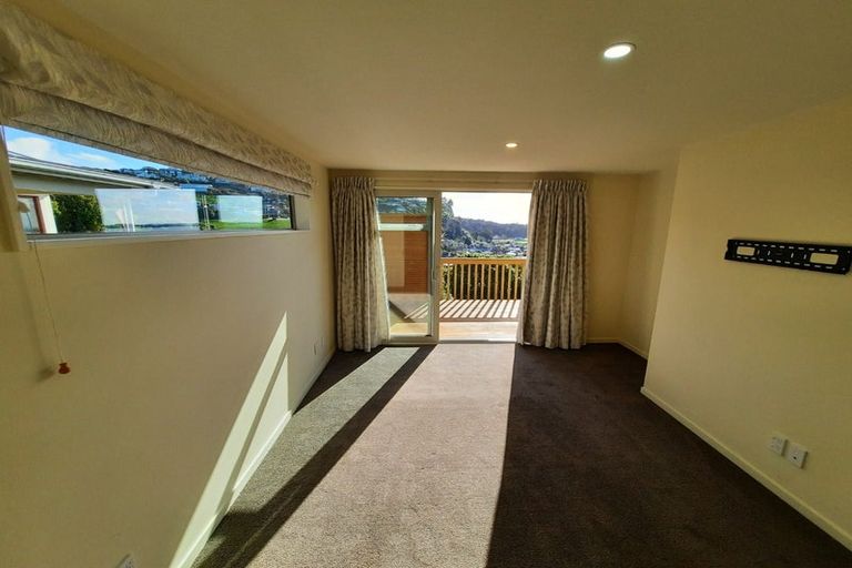 Photo of property in 42 Moncks Spur Road, Redcliffs, Christchurch, 8081