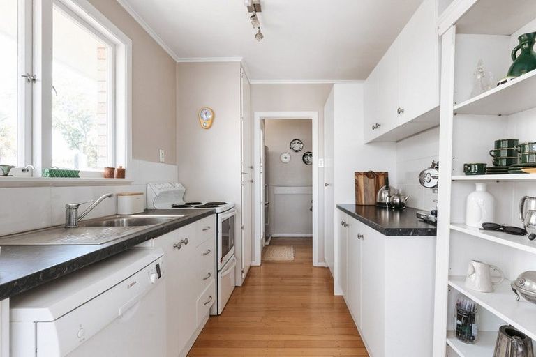 Photo of property in 9 Clifton Terrace, Brookfield, Tauranga, 3110