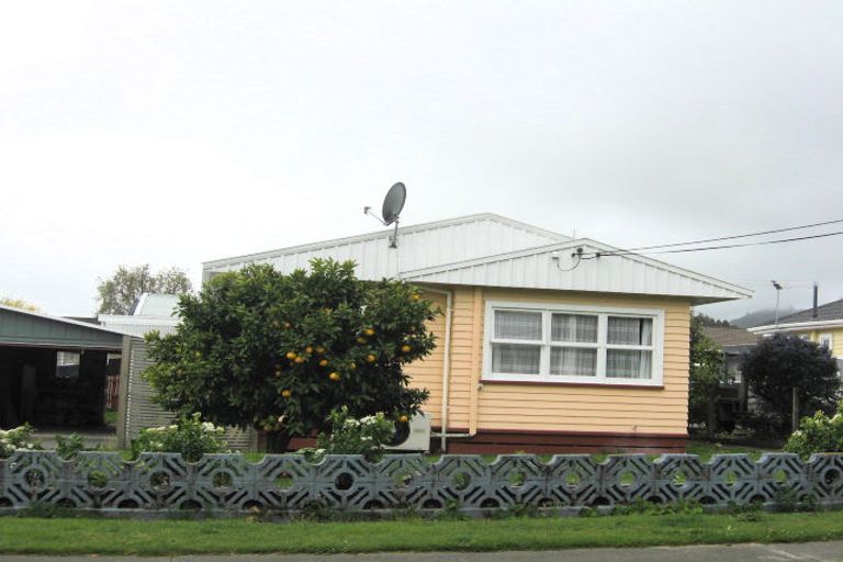 Photo of property in 3/3 Mules Street, Stoke, Nelson, 7011