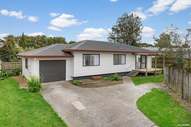 Photo of property in 2/36 Convair Crescent, Mangere, Auckland, 2022
