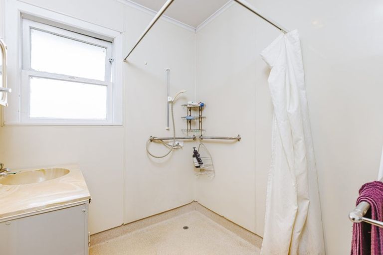 Photo of property in 35a Weymouth Road, Manurewa, Auckland, 2102