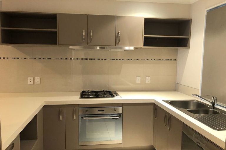 Photo of property in 96 Flat Bush School Road, Flat Bush, Auckland, 2019