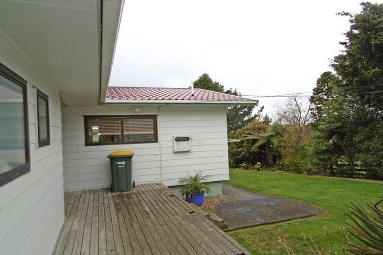 Photo of property in 59 Arrowsmith Road, Waitakere, Henderson, 0782