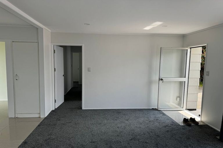 Photo of property in 1/42 Moncrieff Avenue, Clendon Park, Auckland, 2103