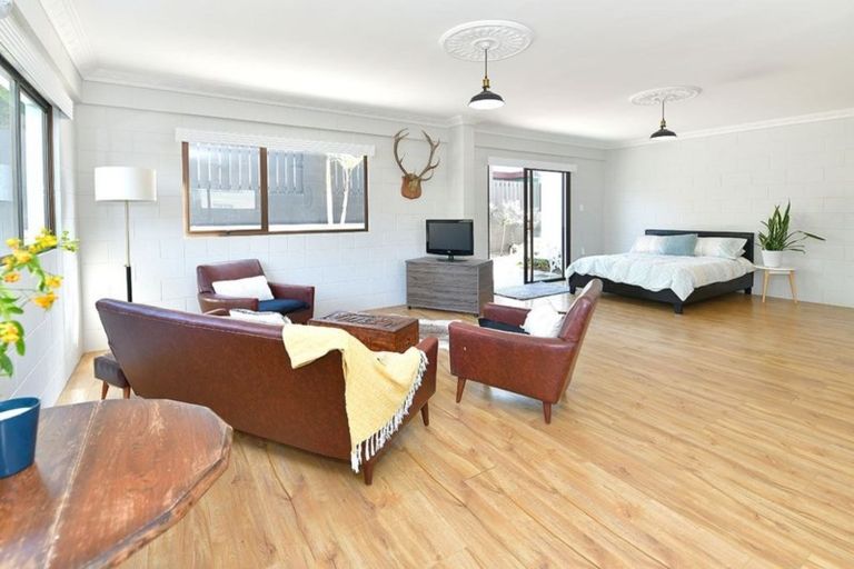 Photo of property in 8 Sunrise Boulevard, Snells Beach, 0920