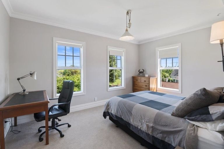 Photo of property in 15 Richmond Avenue, Waikanae, 5036