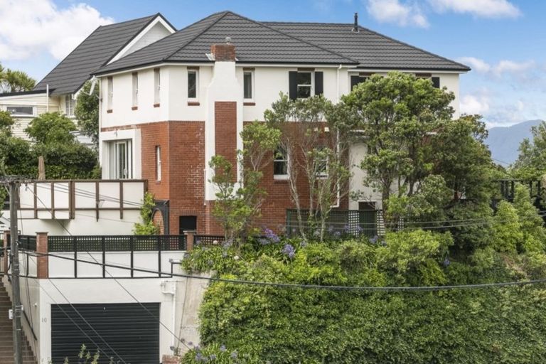 Photo of property in 10 Plunket Street, Kelburn, Wellington, 6012