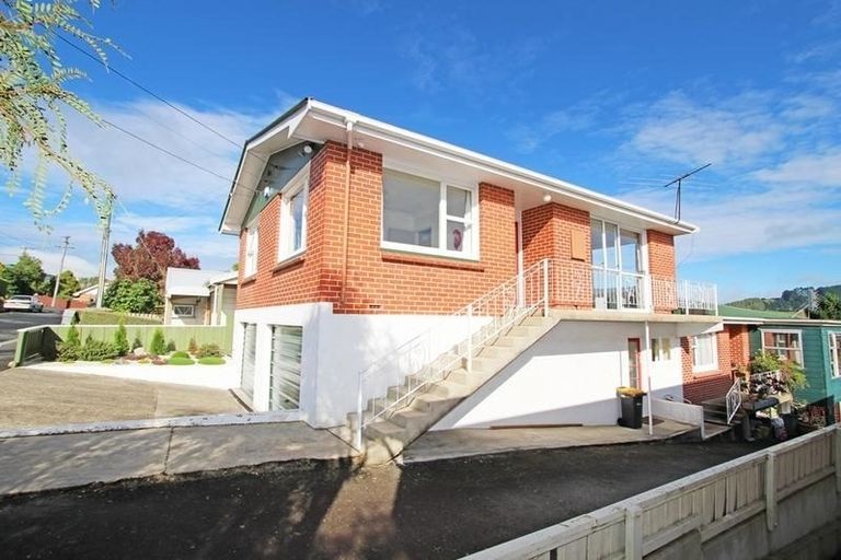 Photo of property in 8a Borthwick Street, Kenmure, Dunedin, 9011