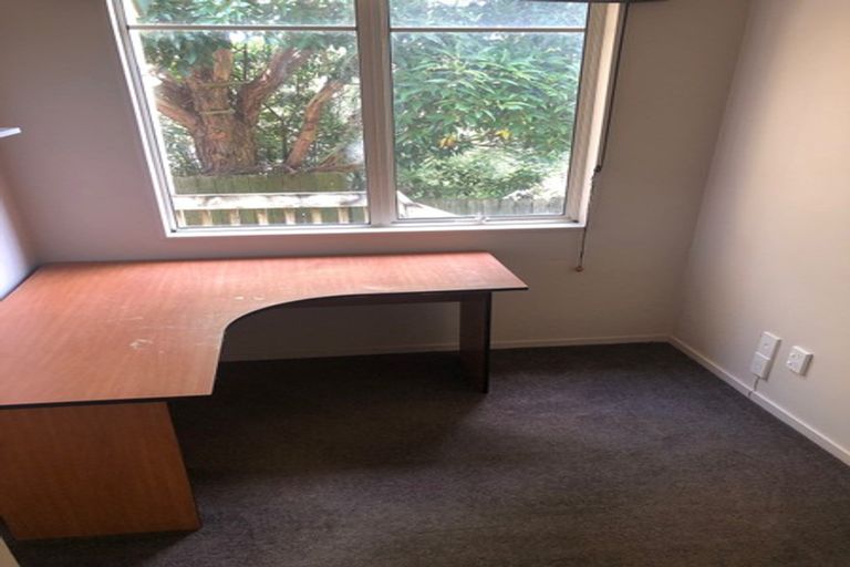 Photo of property in Chantelle Close, 44a Lavery Place, Sunnynook, Auckland, 0632