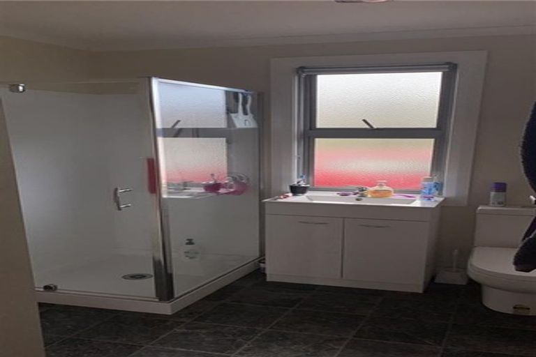 Photo of property in 5 Parkers Road, Tahunanui, Nelson, 7011