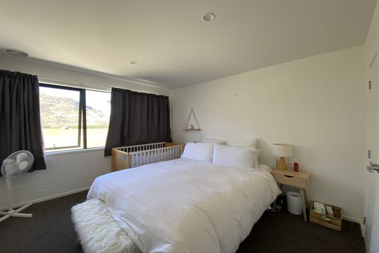 Photo of property in 4 Mulbury Way, Lower Shotover, Queenstown, 9304