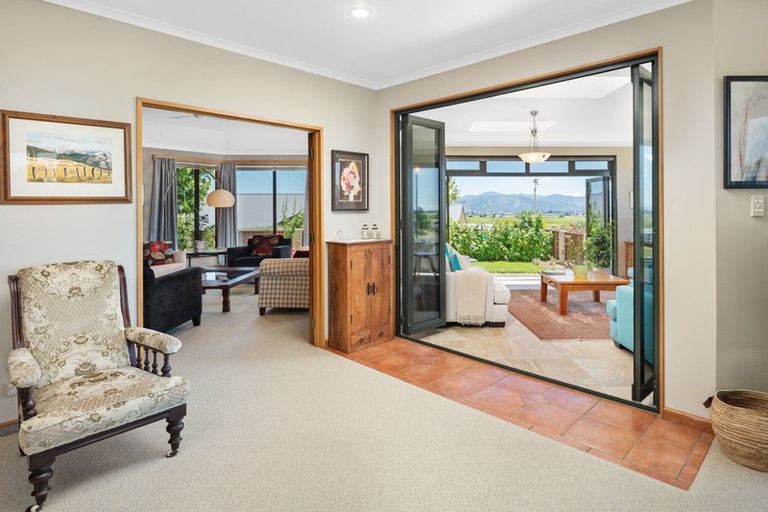 Photo of property in 10 Ridgetop Rise, Fairhall, Blenheim, 7272