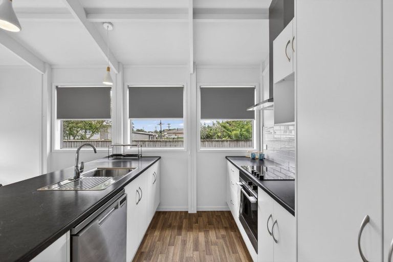 Photo of property in 6b Walsh Road, Westown, New Plymouth, 4310