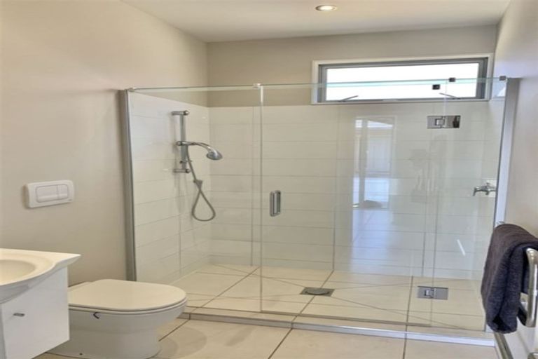 Photo of property in 33 Henley Green, Northwood, Christchurch, 8051