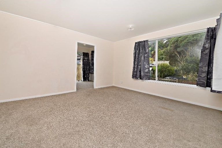 Photo of property in 21 Chrisarda Place, Red Hill, Papakura, 2110