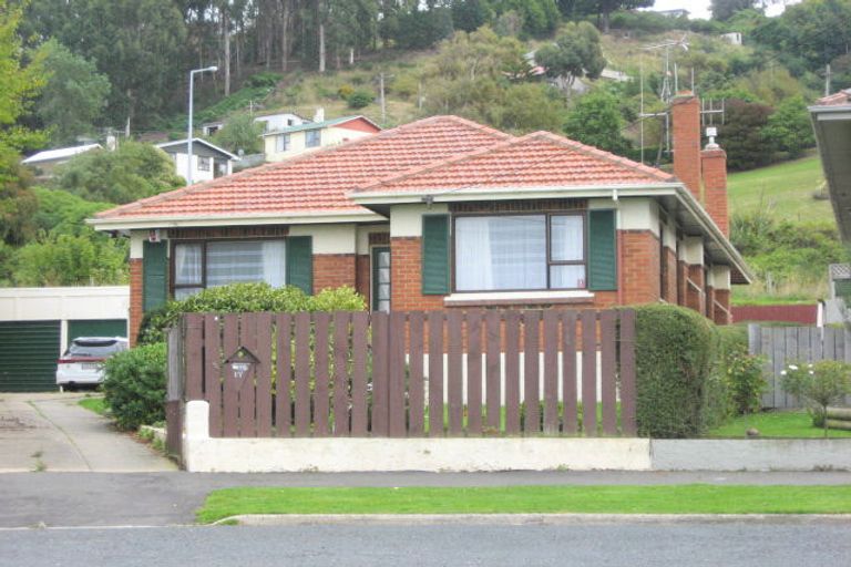 Photo of property in 17 Lisburn Avenue, Caversham, Dunedin, 9012