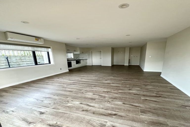 Photo of property in 7 Eric Gifford Drive, Ranui, Auckland, 0612