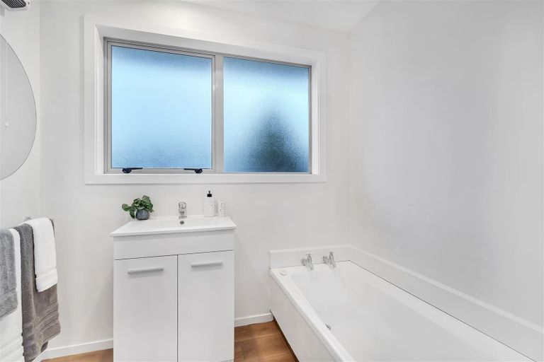 Photo of property in 18 Stacey Place, Woolston, Christchurch, 8062