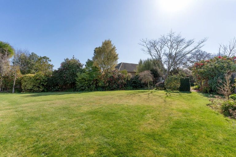 Photo of property in 13 Otara Street, Ilam, Christchurch, 8053