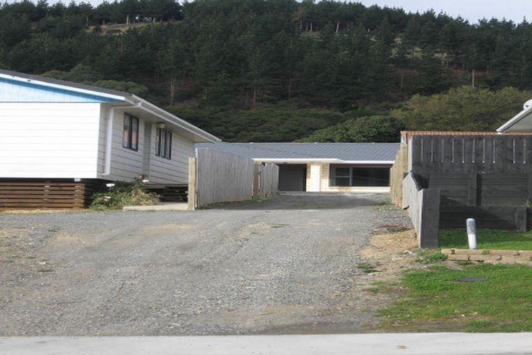 Photo of property in 16 Ruahine Street, Paraparaumu, 5032