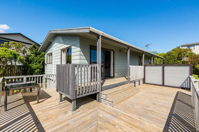 Photo of property in 21 Doncaster Terrace, Ascot Park, Porirua, 5024