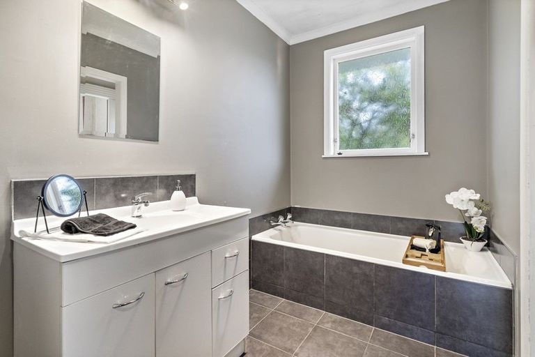 Photo of property in 25 Daniell Street, Solway, Masterton, 5810