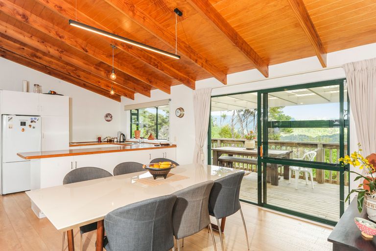 Photo of property in 53 Welsh Hills Road, Swanson, Auckland, 0614