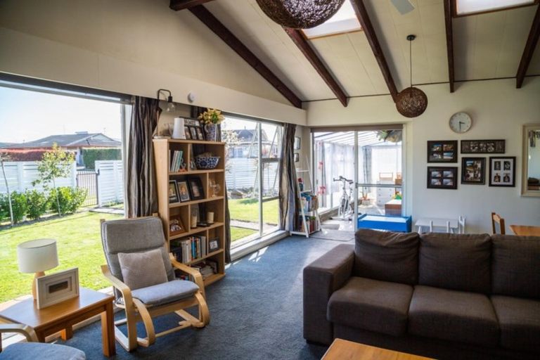 Photo of property in 52 Fergusson Street, Stoke, Nelson, 7011