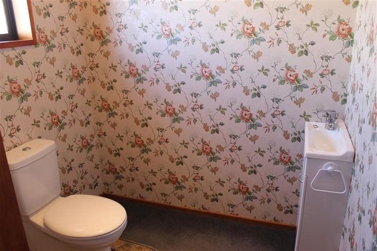 Photo of property in 41 Vogel Place, Waikiwi, Invercargill, 9810