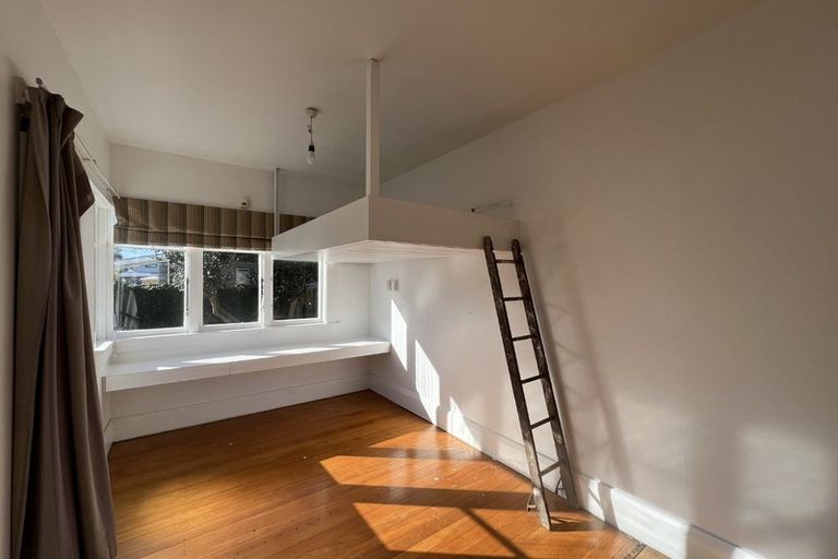 Photo of property in 33 Rogers Street, Sydenham, Christchurch, 8023